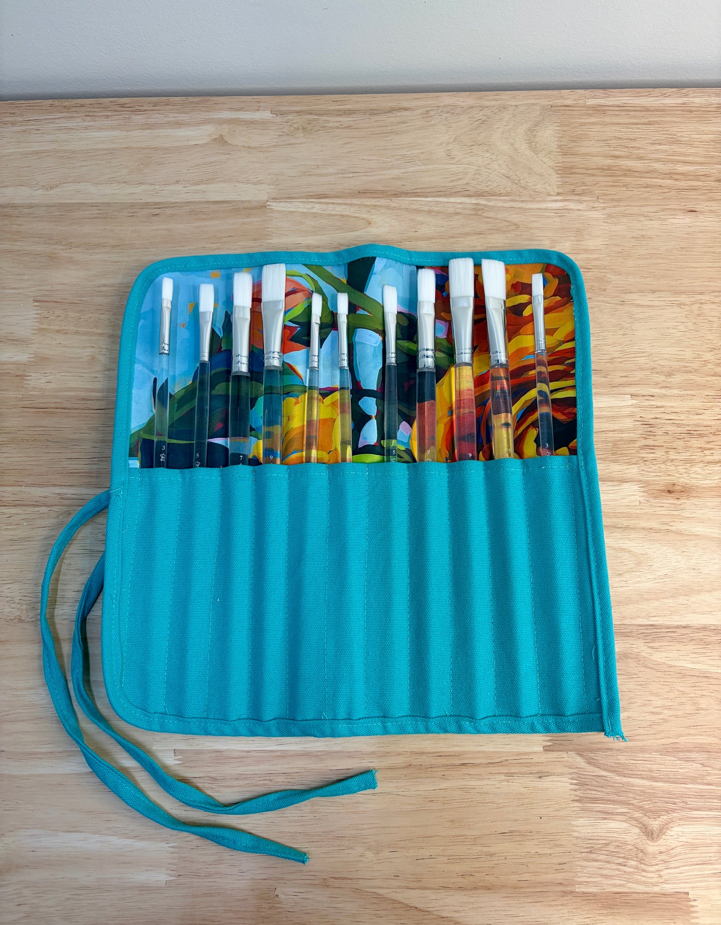 Canvas Brush Roll
