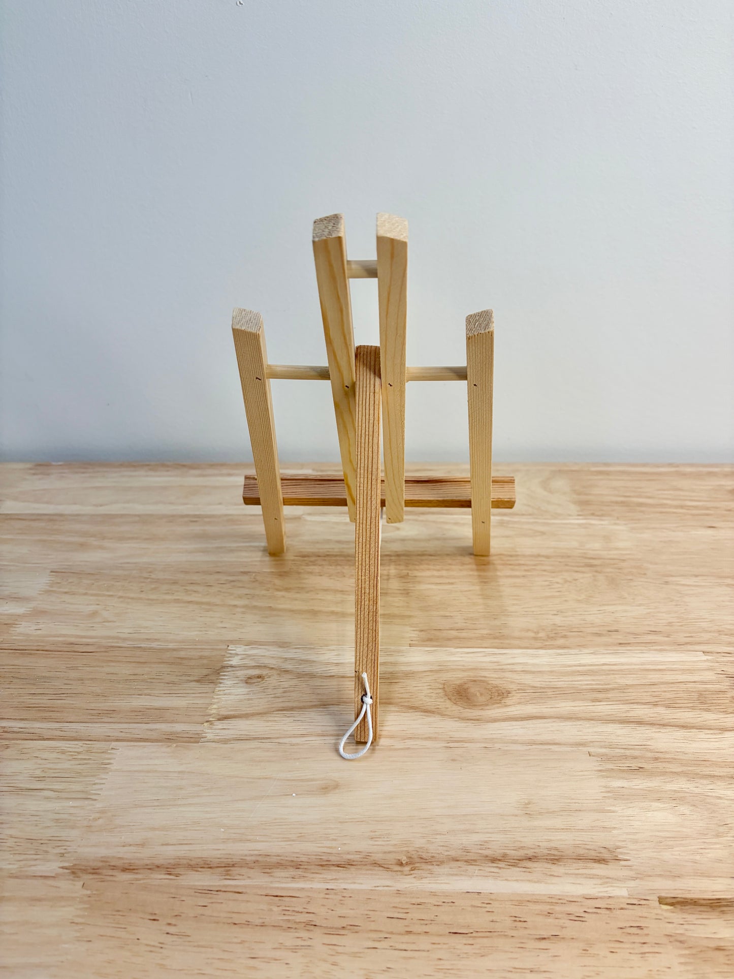 Easel